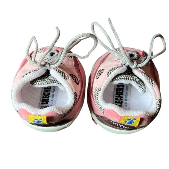 Build-A-Bear Beaded "Hugs" Top, Jeans w/Elastic Waist & Sketchers Sneakers - Picture 5 of 9